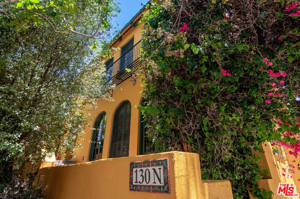 130 Catalina Street Los Angeles, CA 90004