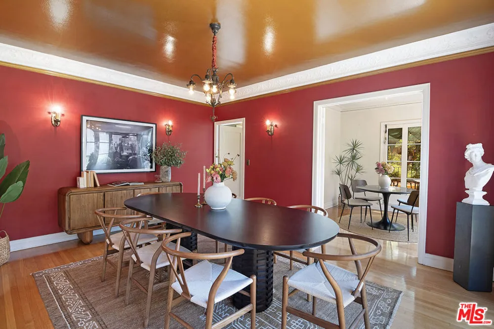 130 Catalina Street Los Angeles, CA 90004