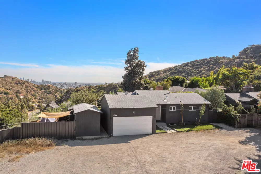 6744 Mulholland Drive Los Angeles, CA 90068