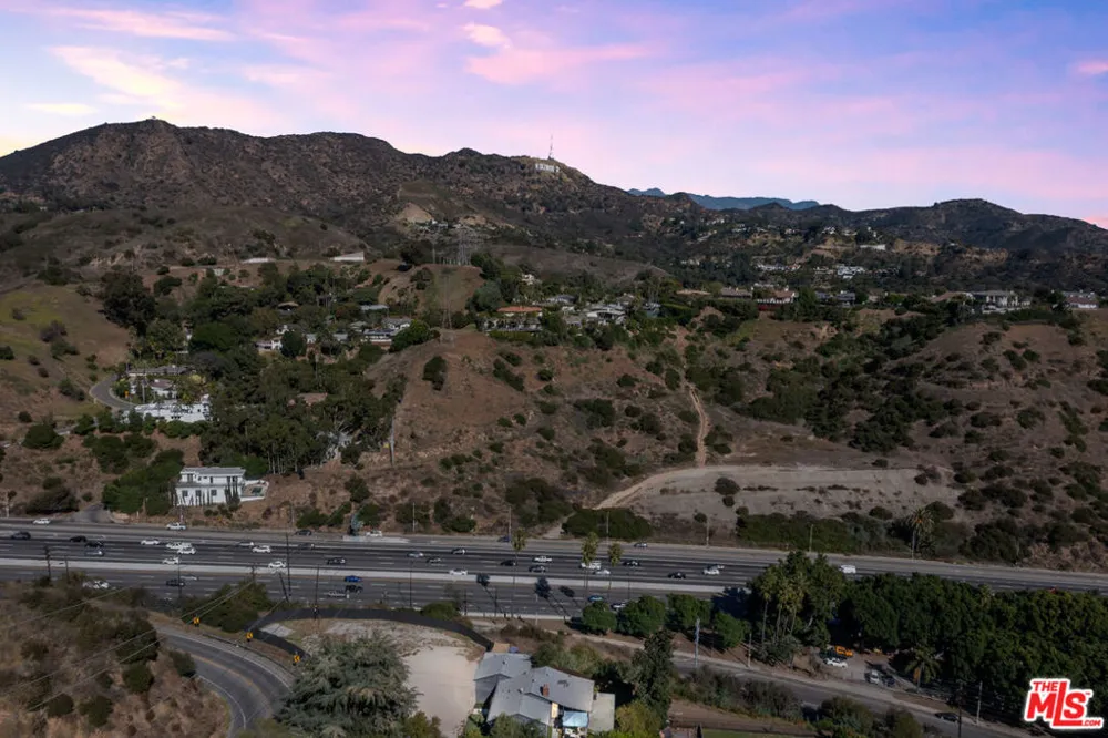 6744 Mulholland Drive Los Angeles, CA 90068