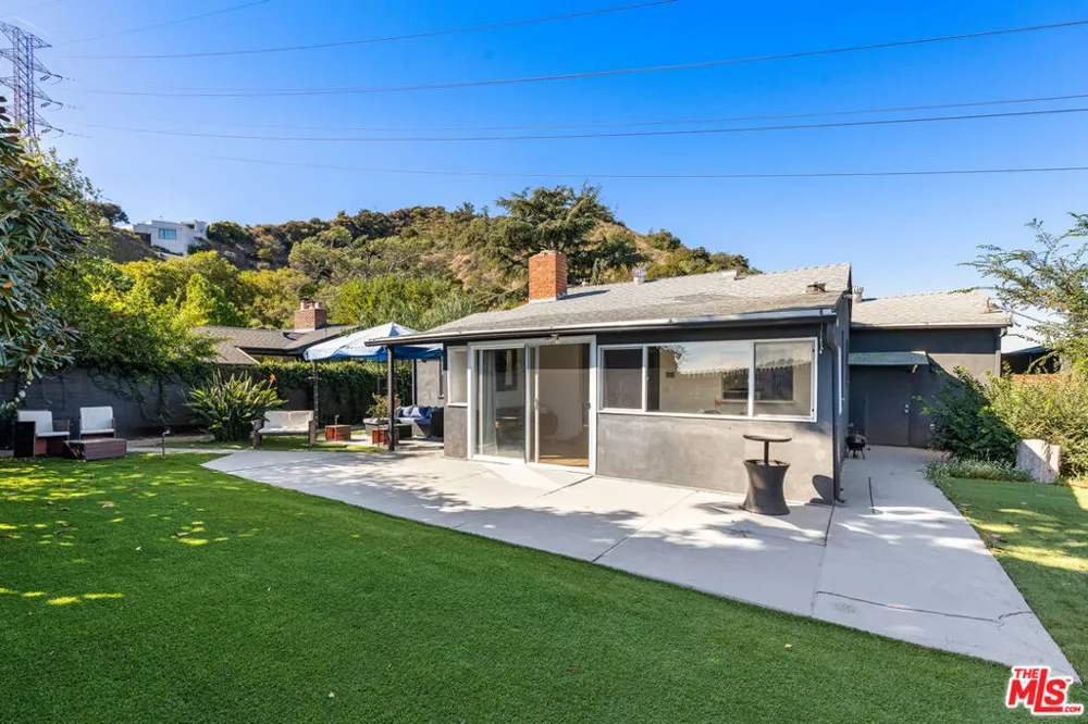 6744 Mulholland Drive Los Angeles, CA 90068