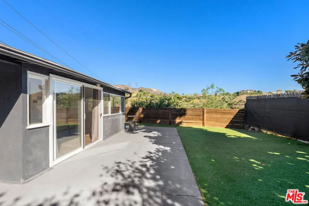 6744 Mulholland Drive Los Angeles, CA 90068