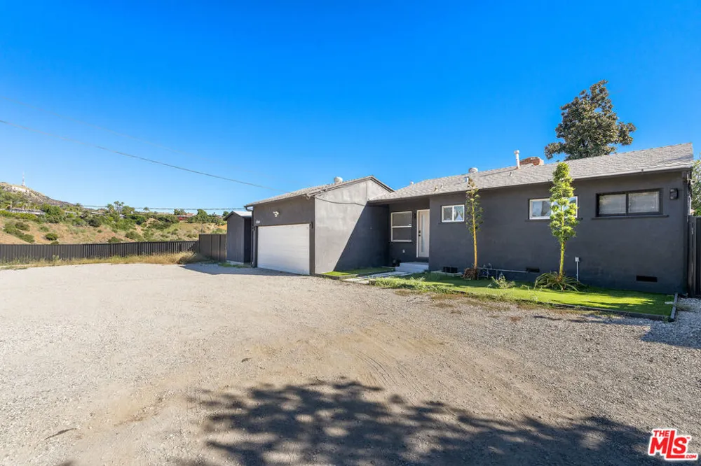 6744 Mulholland Drive Los Angeles, CA 90068