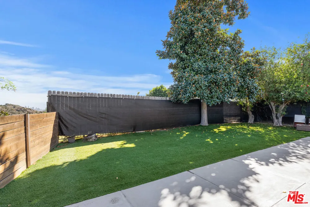 6744 Mulholland Drive Los Angeles, CA 90068