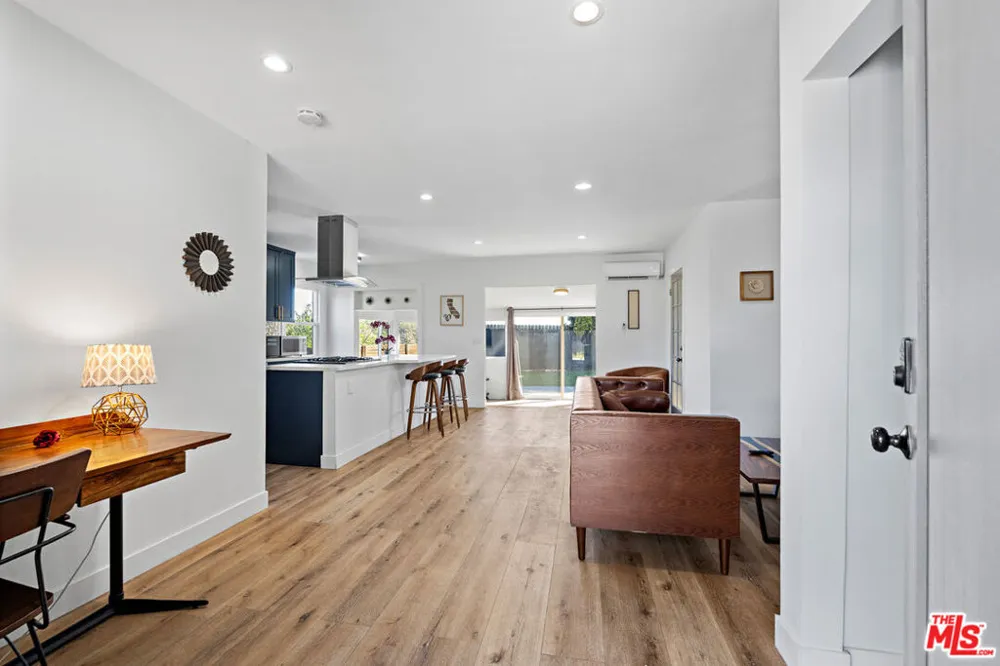 6744 Mulholland Drive Los Angeles, CA 90068