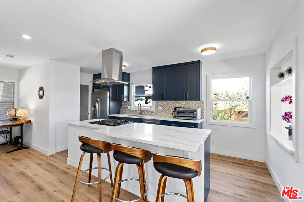6744 Mulholland Drive Los Angeles, CA 90068