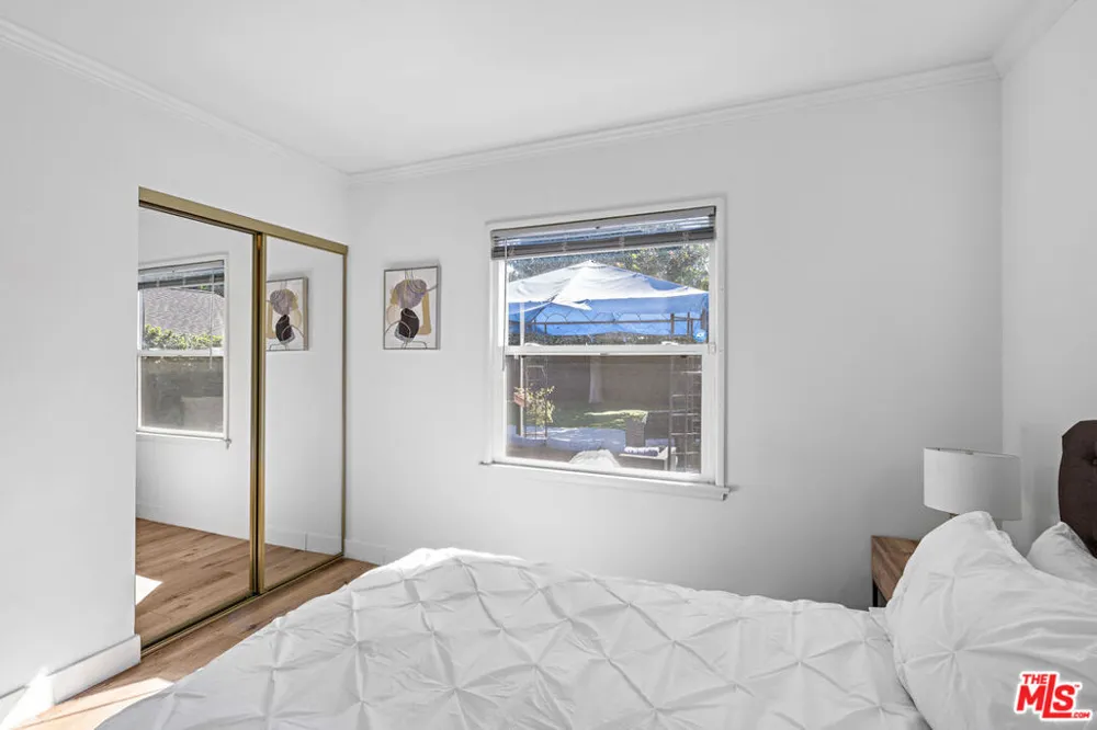 6744 Mulholland Drive Los Angeles, CA 90068