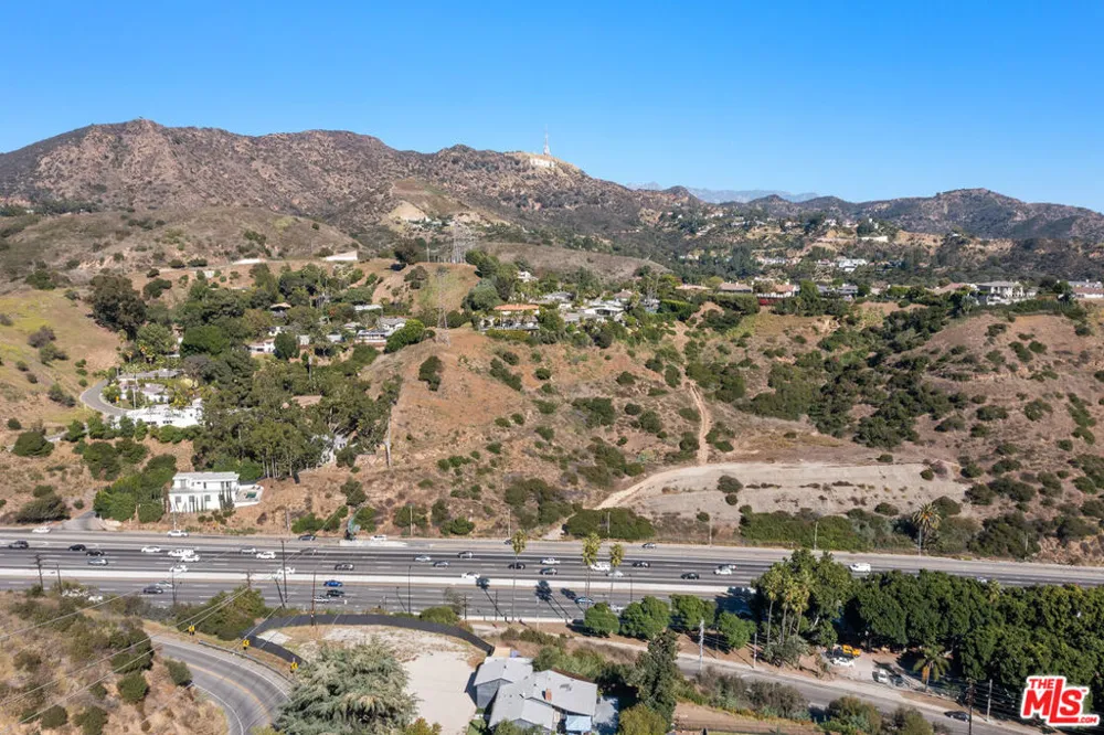 6744 Mulholland Drive Los Angeles, CA 90068