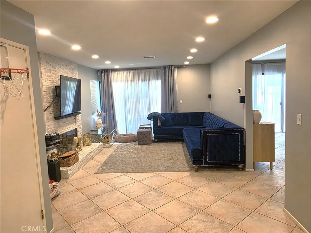 11111 Carleen Court Tujunga, CA 91042