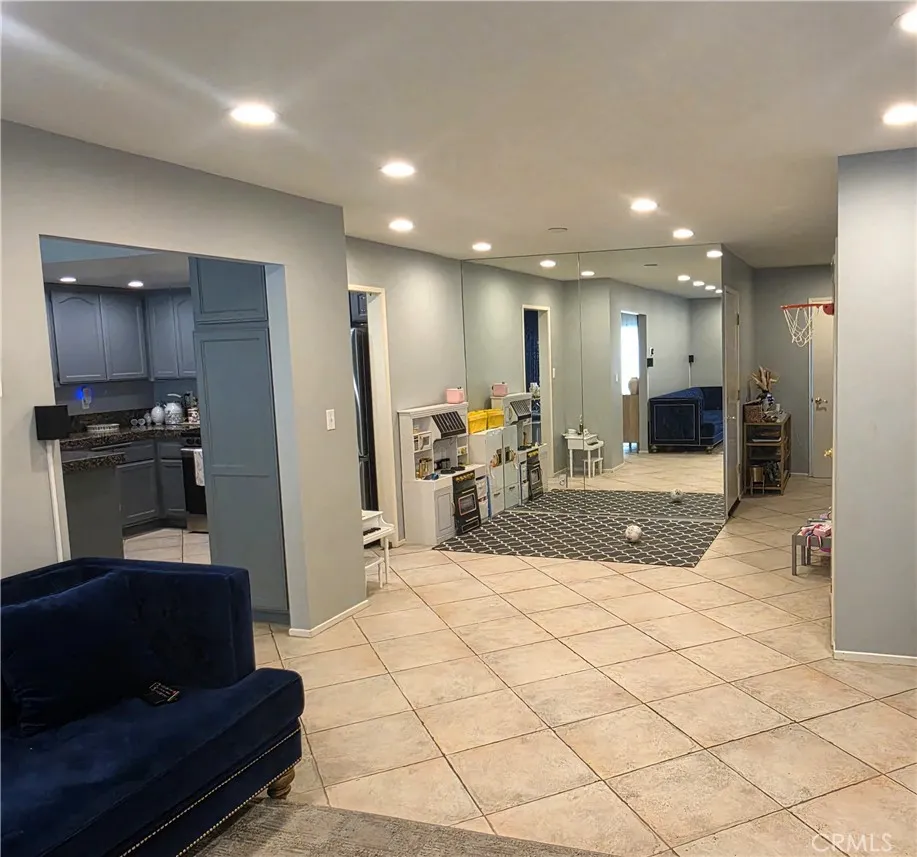 11111 Carleen Court Tujunga, CA 91042