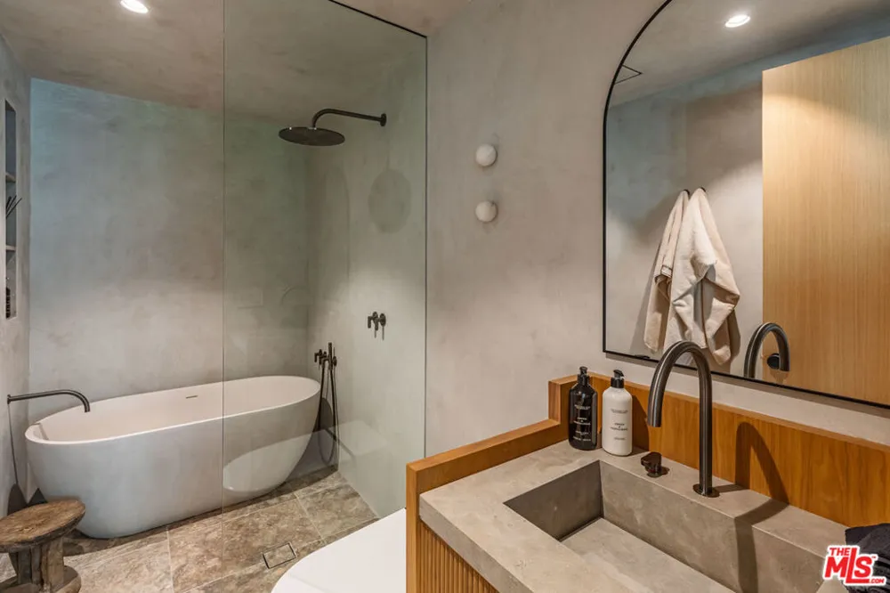 23505 Malibu Colony Road Malibu, CA 90265