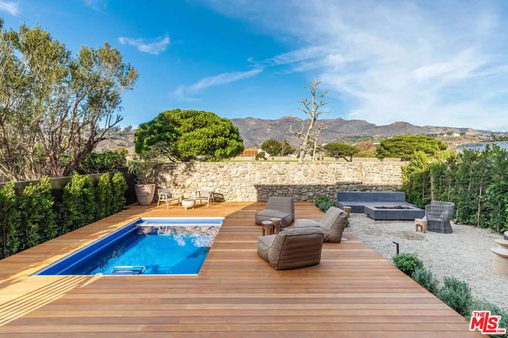 23505 Malibu Colony Road Malibu, CA 90265