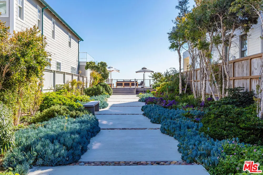 23505 Malibu Colony Road Malibu, CA 90265