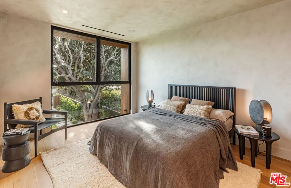 23505 Malibu Colony Road Malibu, CA 90265