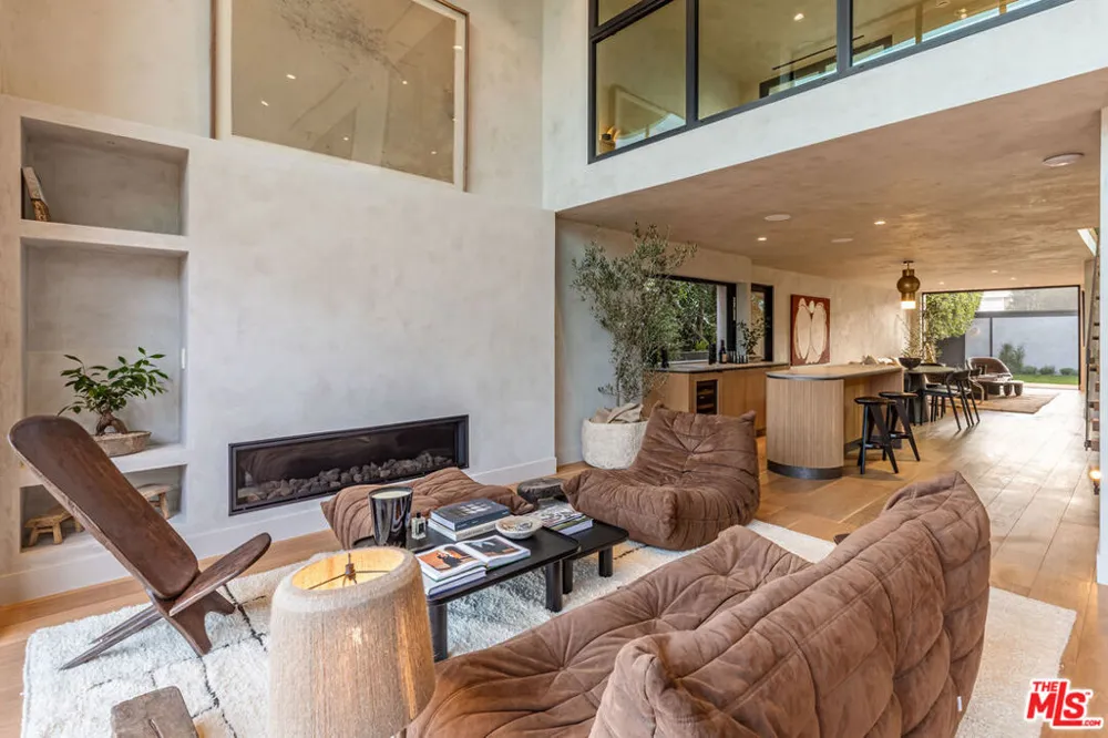 23505 Malibu Colony Road Malibu, CA 90265