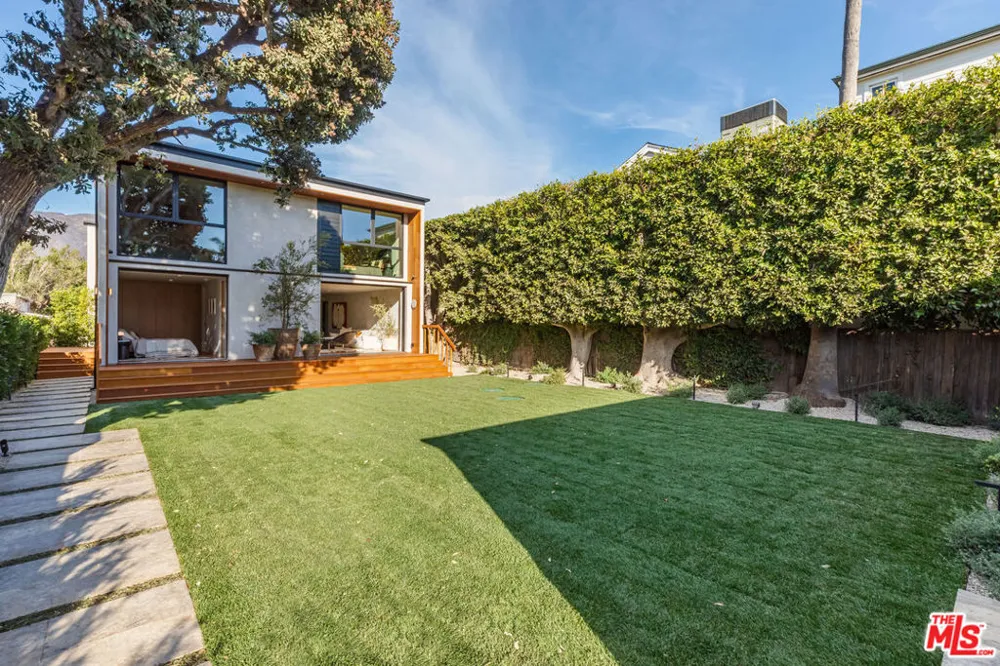 23505 Malibu Colony Road Malibu, CA 90265
