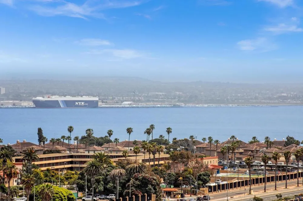 1830 Avenida Del Mundo #1603 San Diego, CA 92118