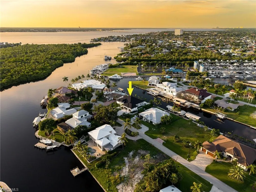 111 Montrose Drive Fort Myers, FL 33919