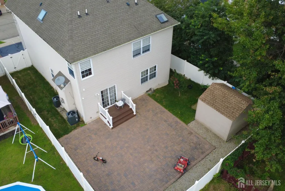 34 4th Street Port Reading, NJ 07064