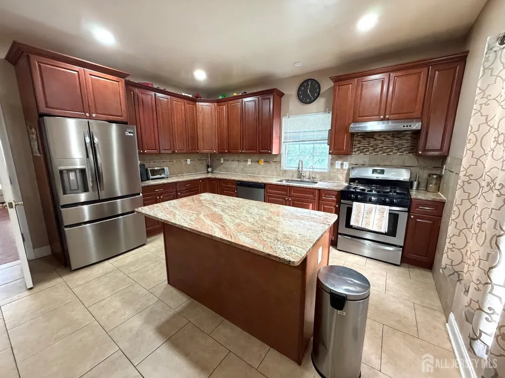 34 4th Street Port Reading, NJ 07064