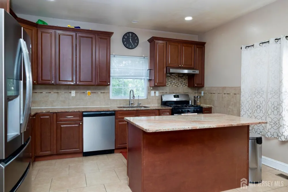 34 4th Street Port Reading, NJ 07064