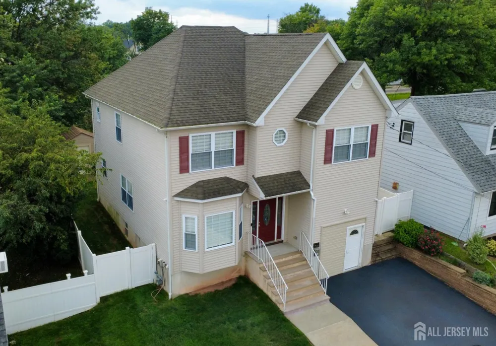 34 4th Street Port Reading, NJ 07064