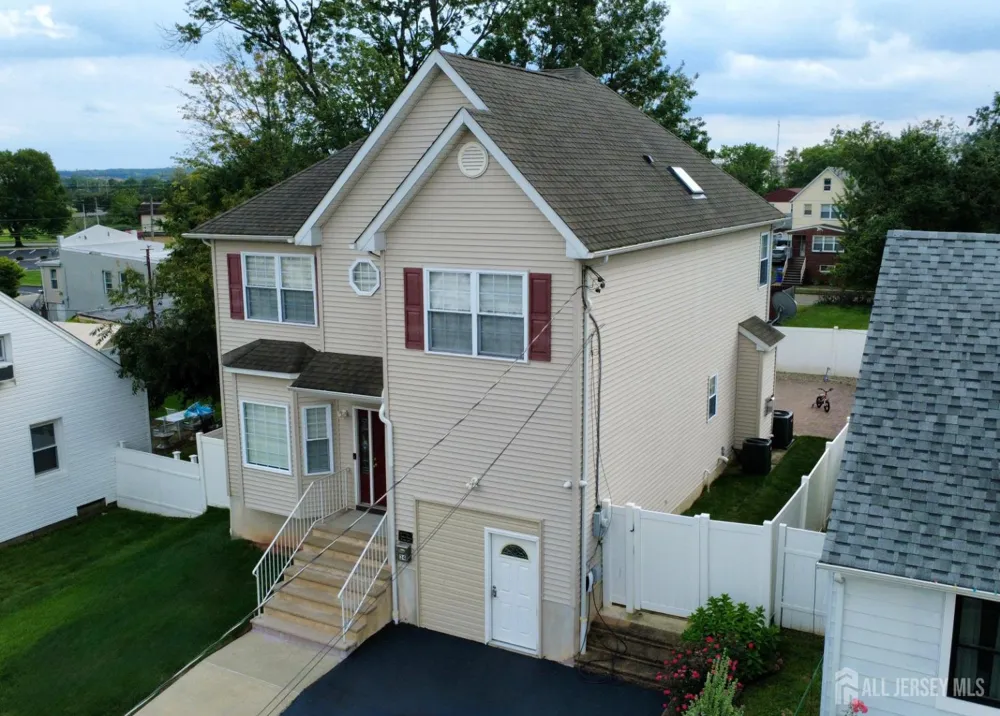 34 4th Street Port Reading, NJ 07064