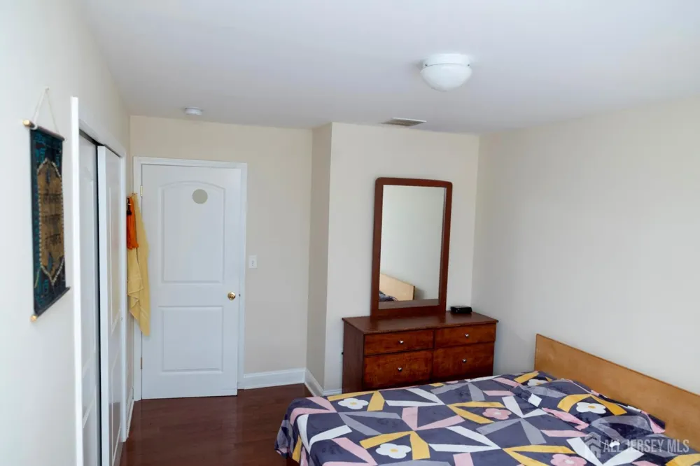 34 4th Street Port Reading, NJ 07064