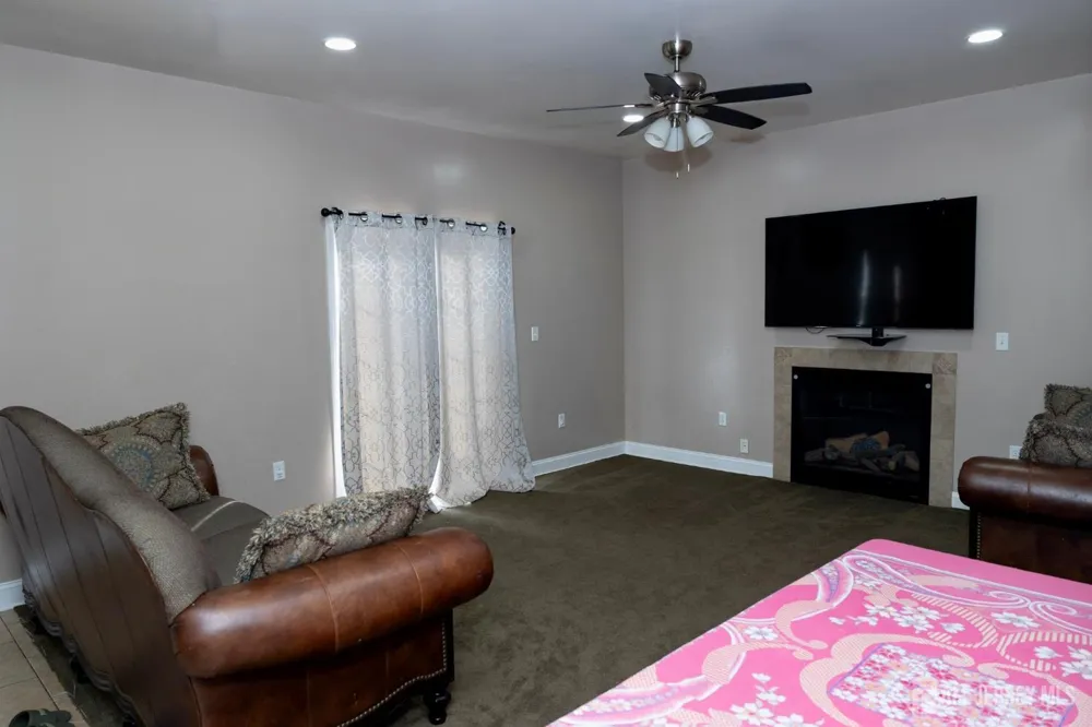 34 4th Street Port Reading, NJ 07064
