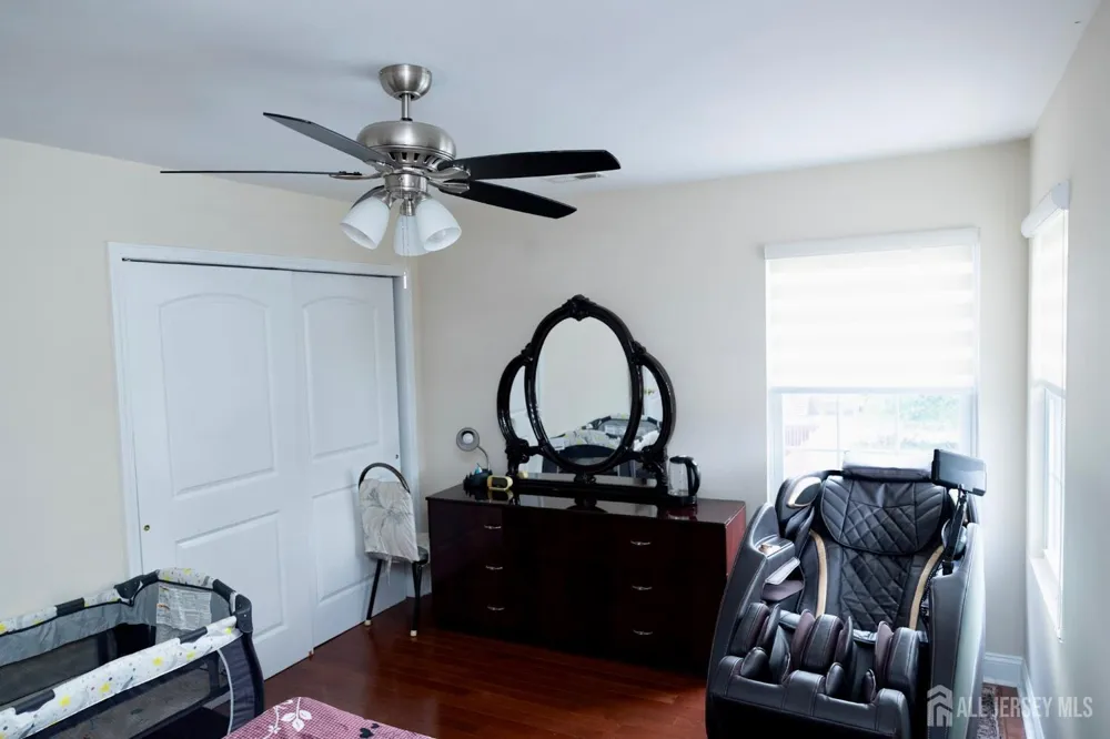 34 4th Street Port Reading, NJ 07064