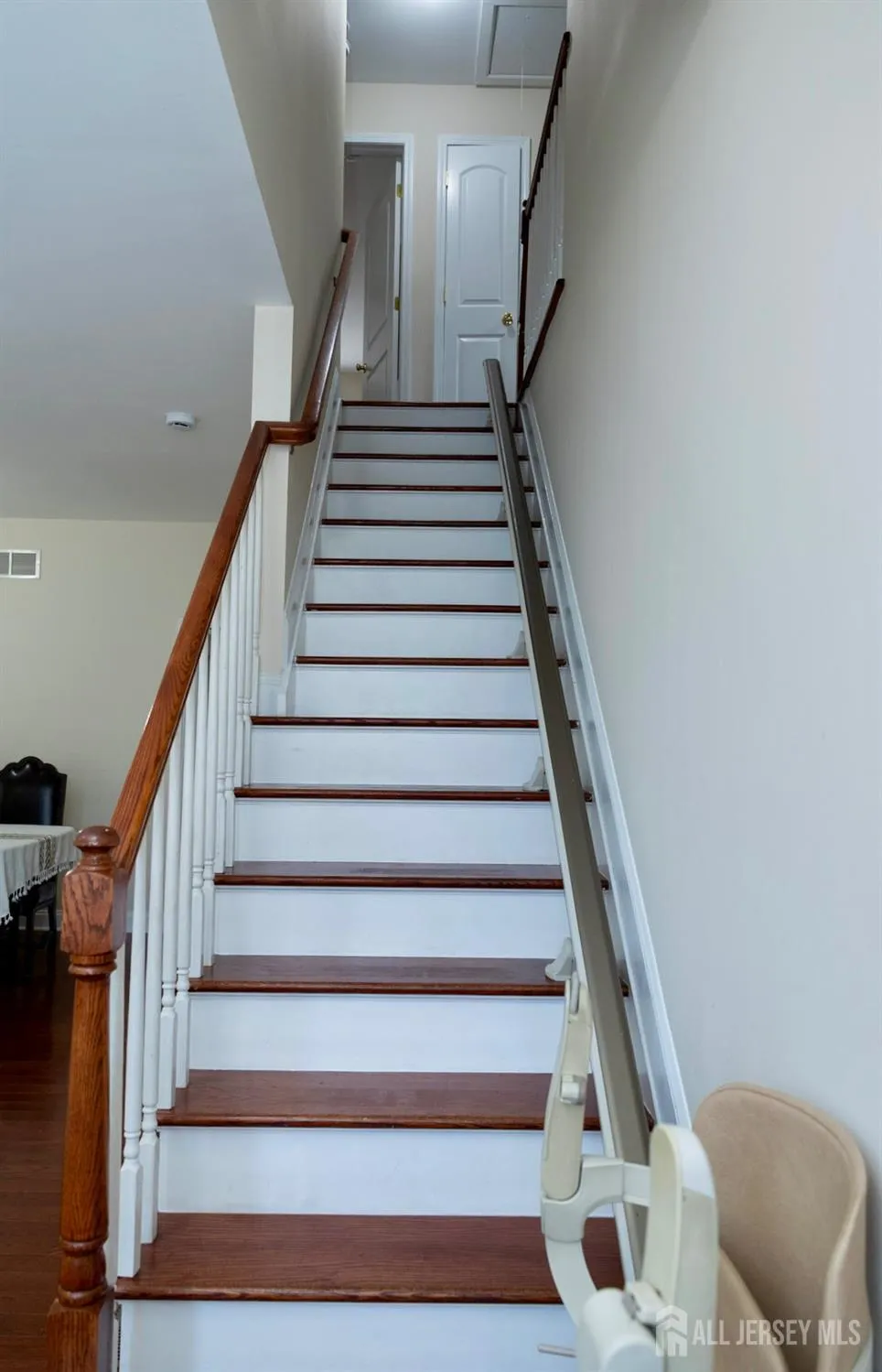 34 4th Street Port Reading, NJ 07064
