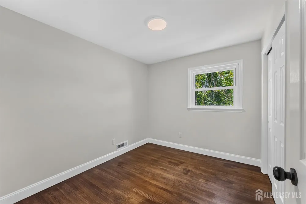 51 Charlotte Street Carteret, NJ 07008