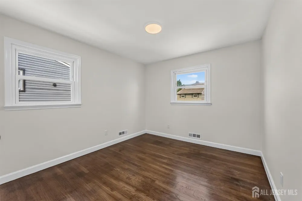 51 Charlotte Street Carteret, NJ 07008