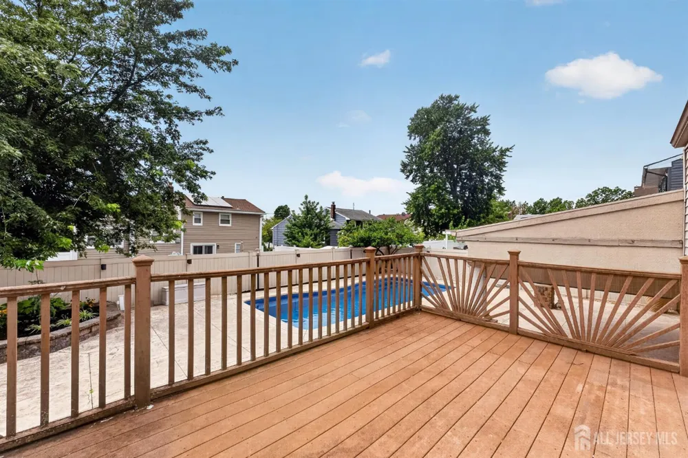 51 Charlotte Street Carteret, NJ 07008