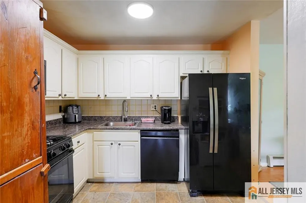 621 Cricket Lane #621 Woodbridge Proper, NJ 07095