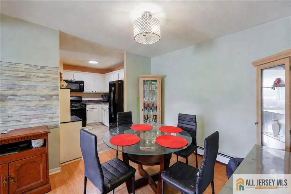 621 Cricket Lane #621 Woodbridge Proper, NJ 07095