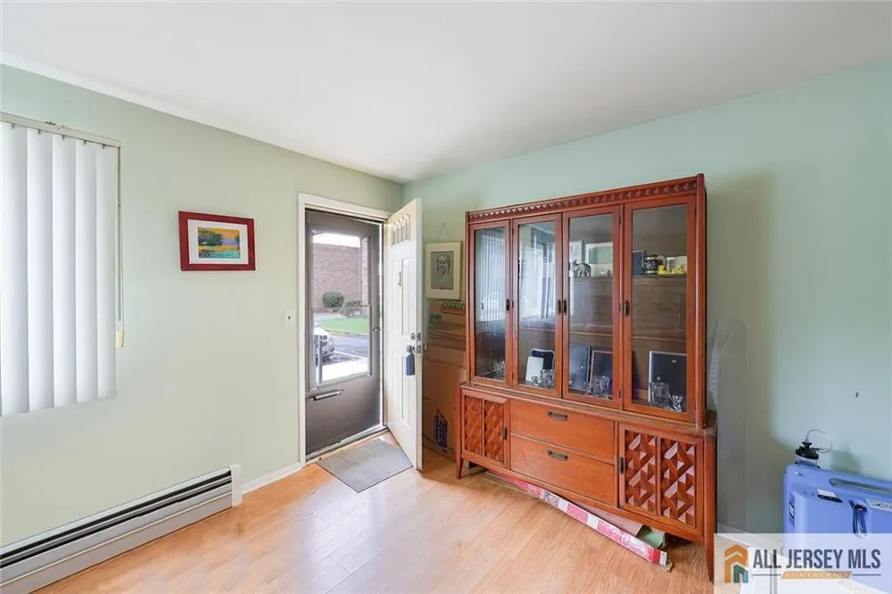 621 Cricket Lane #621 Woodbridge Proper, NJ 07095