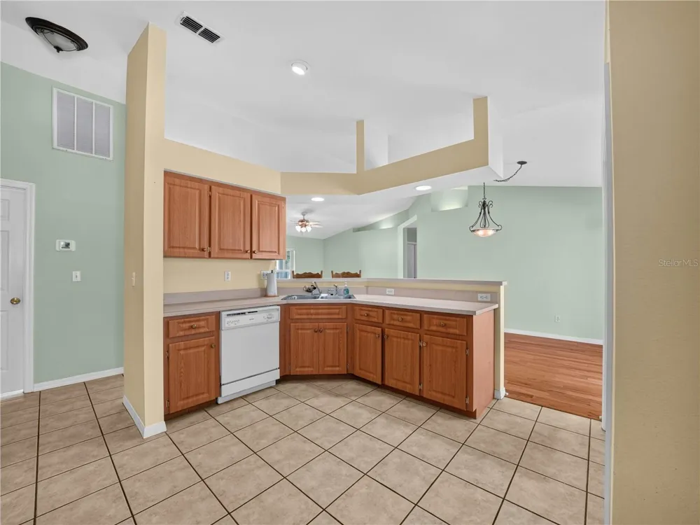 118 WATERVIEW CIRCLE Auburndale, FL 33823