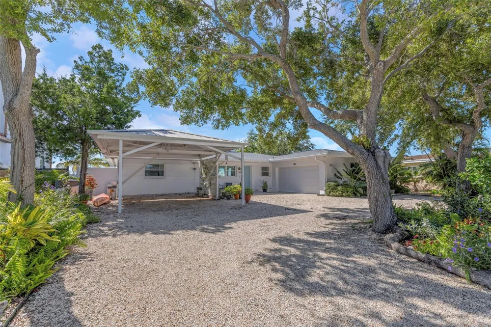 574 BELLE POINT DRIVE St Pete Beach, FL 33706