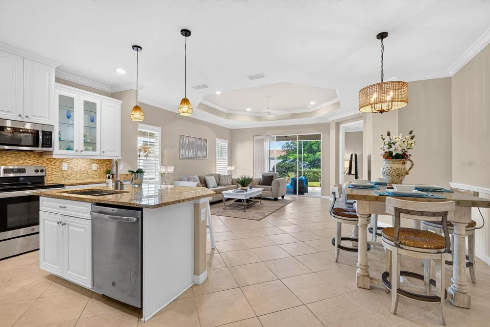 7108 PLAYA BELLA DRIVE Bradenton, FL 34209