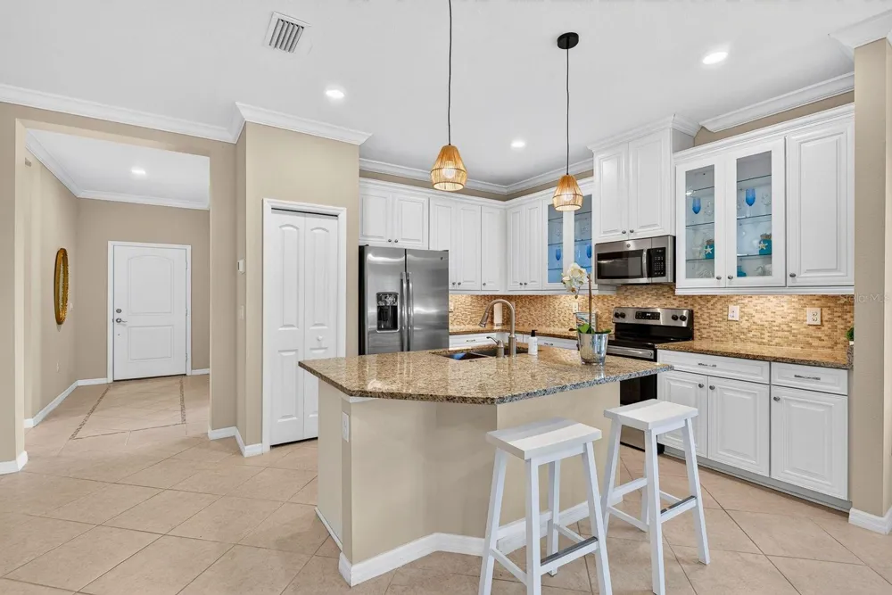 7108 PLAYA BELLA DRIVE Bradenton, FL 34209