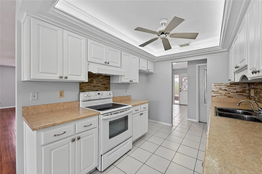 1417 INGRAM DRIVE #79 Sun City Center, FL 33573