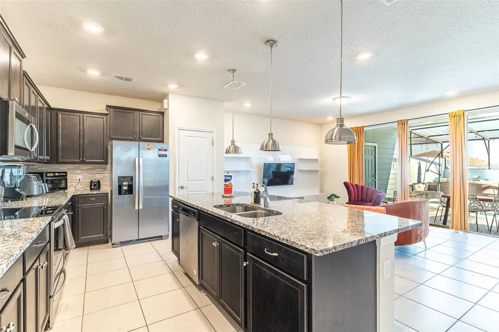 3713 PACIFIC LANE Davenport, FL 33897