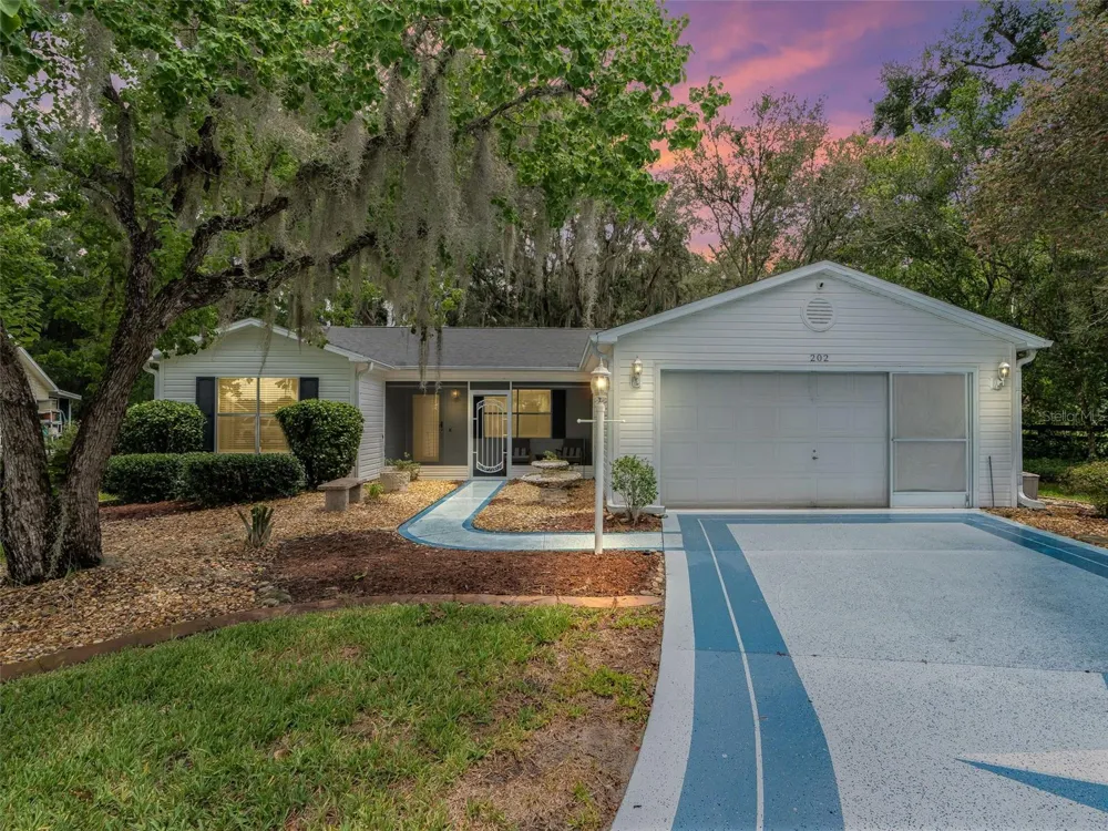 202 JUAREZ WAY The Villages, FL 32159