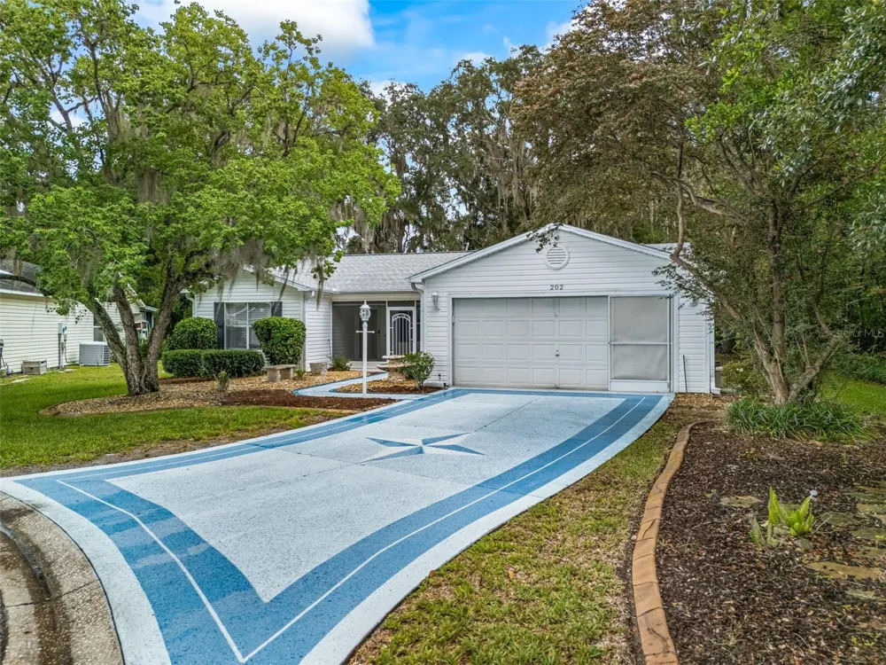 202 JUAREZ WAY The Villages, FL 32159