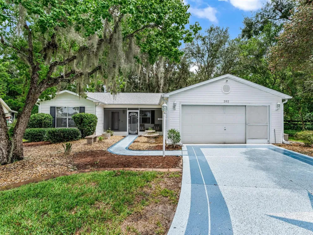 202 JUAREZ WAY The Villages, FL 32159