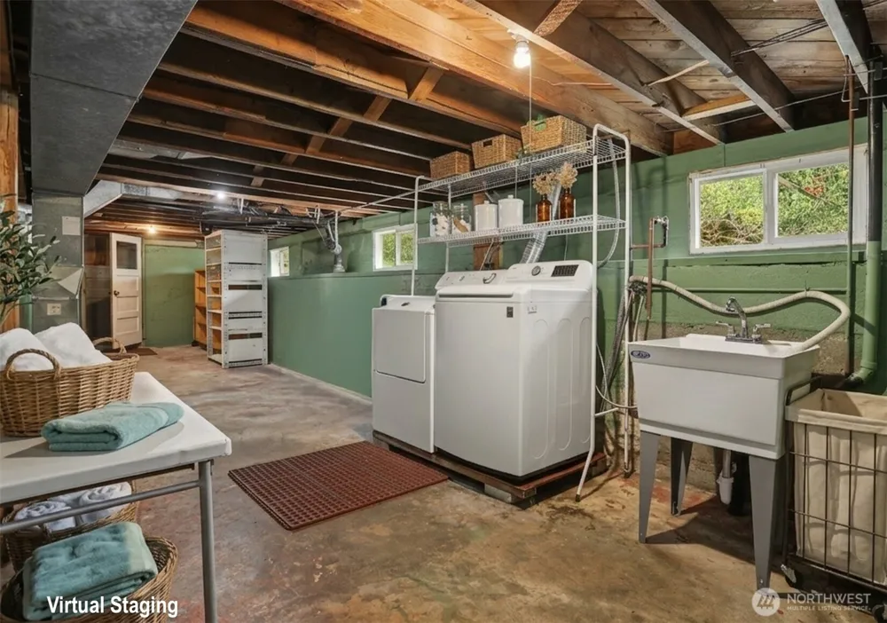 19127 80th Avenue W Edmonds, WA 98026