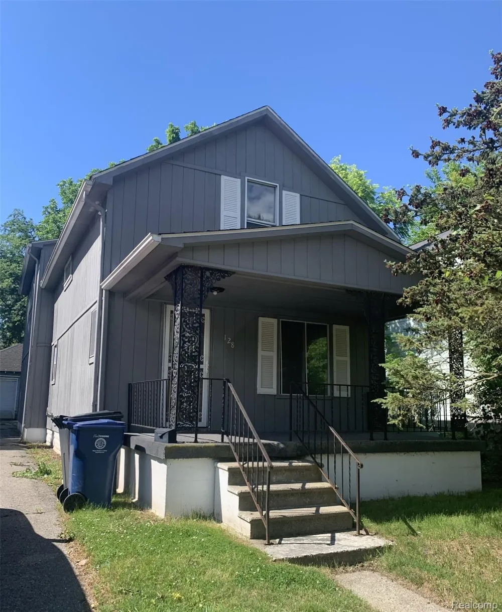 128 E Lakeview Avenue Flint City, MI 48503