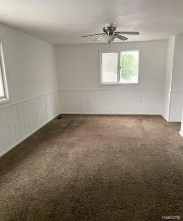 128 E Lakeview Avenue Flint City, MI 48503