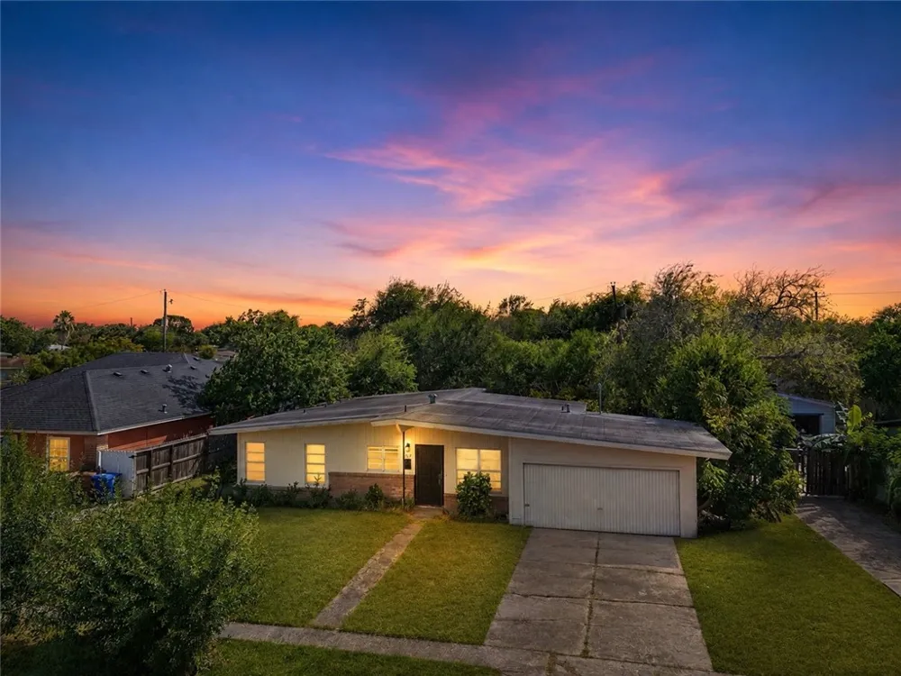 4709 Jarvis Street Corpus Christi, TX 78412